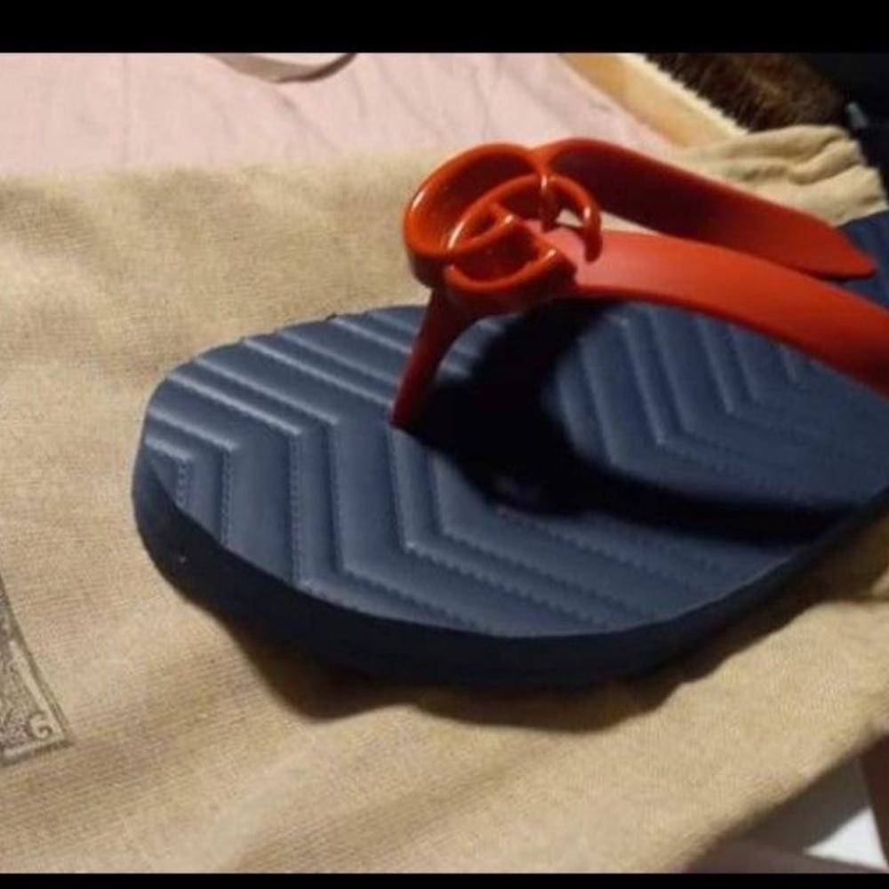 Gucci flip flops